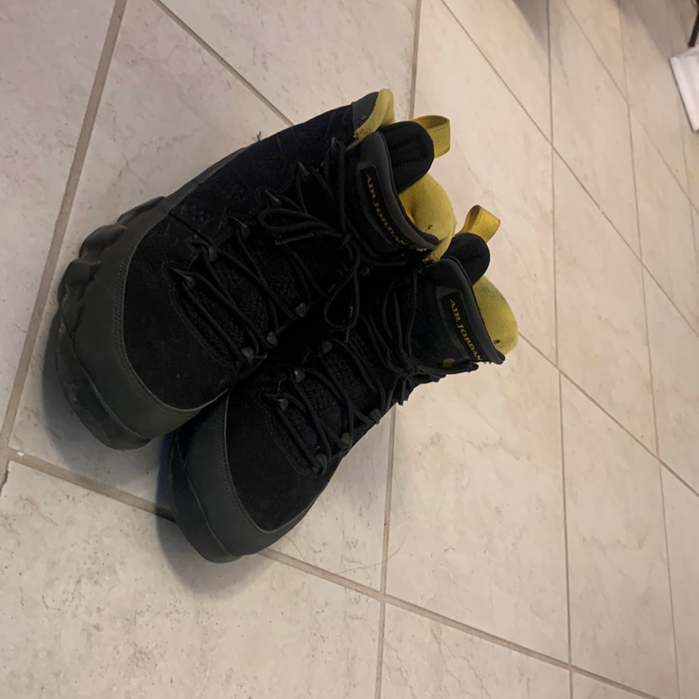 Selling my Jordan 12